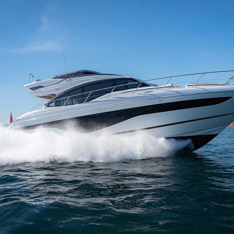 s62-exterior-white-hull-13