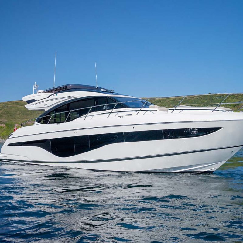s62-exterior-white-hull-17