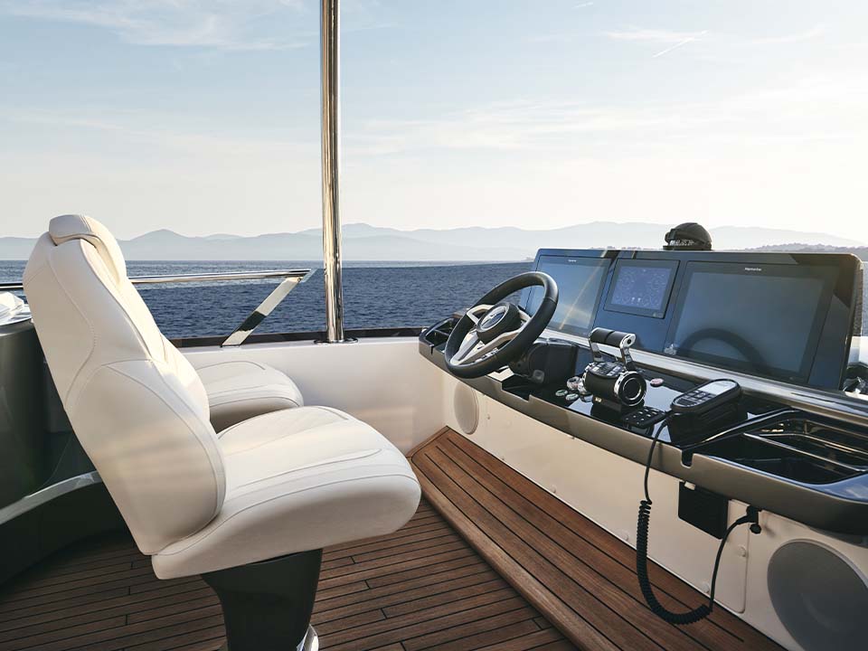 Quay__0028_f65-flybridge-detail-6-2022