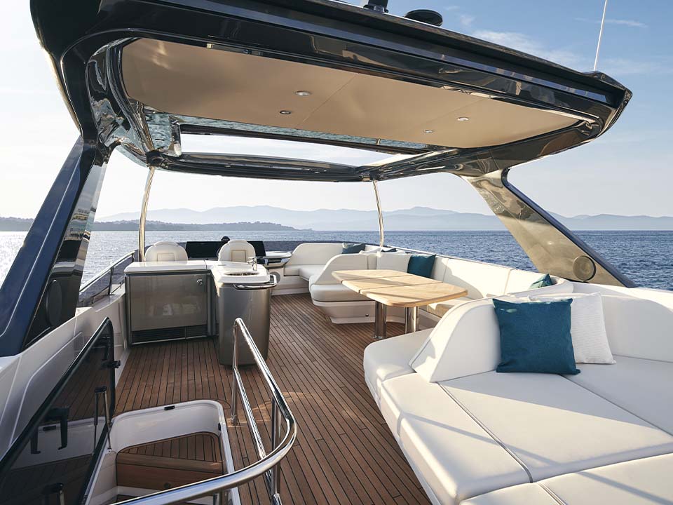 Quay__0031_f65-flybridge-2022