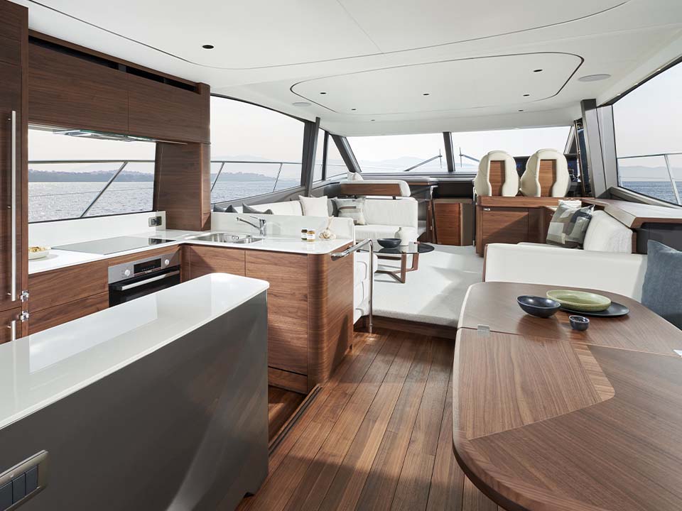 Quay__0035_f65-interior-saloon